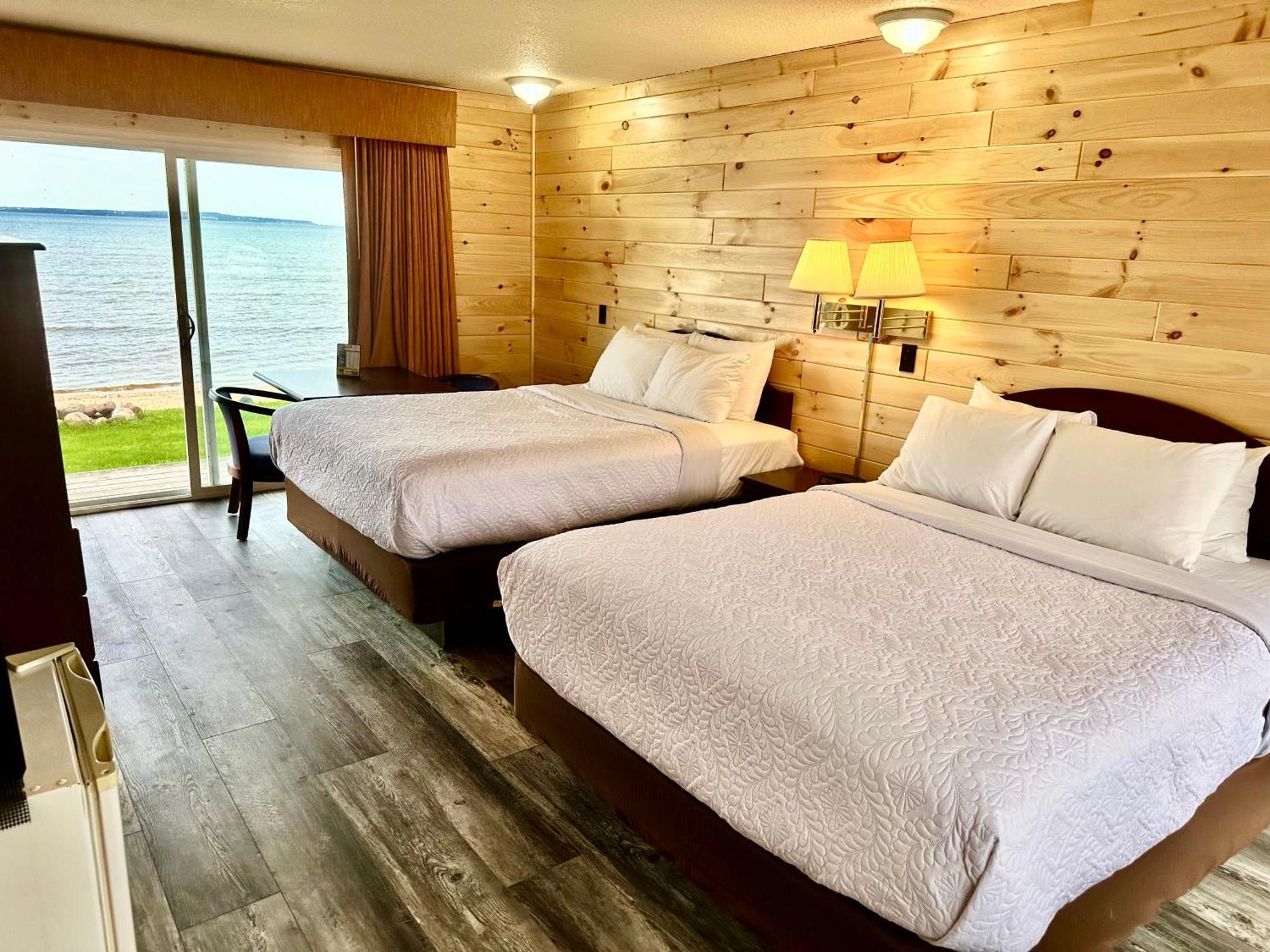 Sunrise Beach Motel Mackinaw City Eksteriør bilde