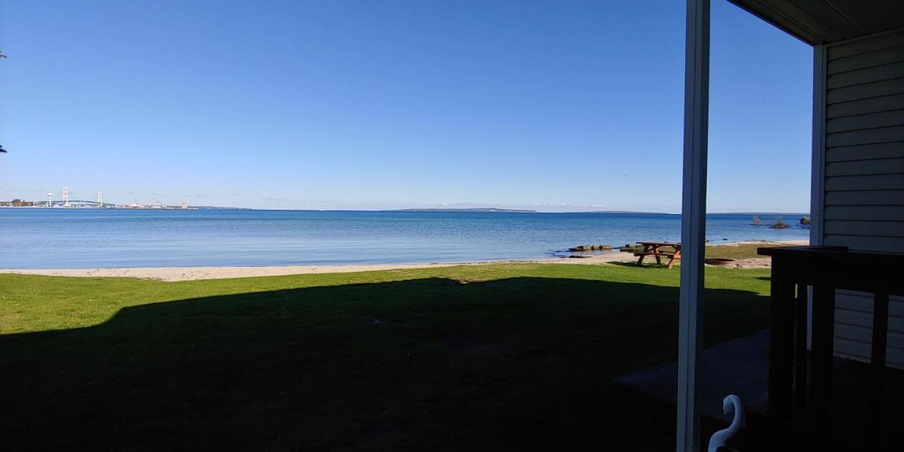 Sunrise Beach Motel Mackinaw City Eksteriør bilde